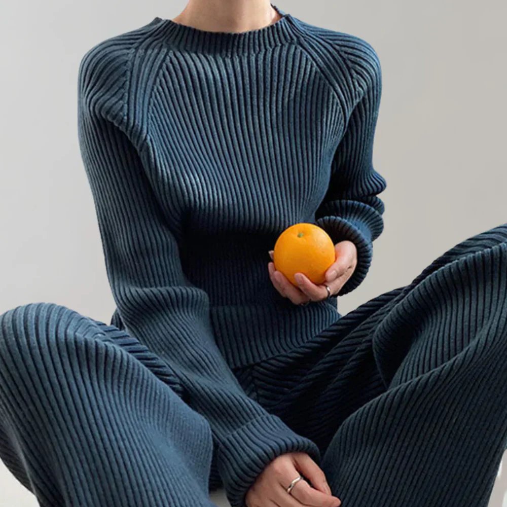 Ingrid | Women's Ribbed Knitted Set