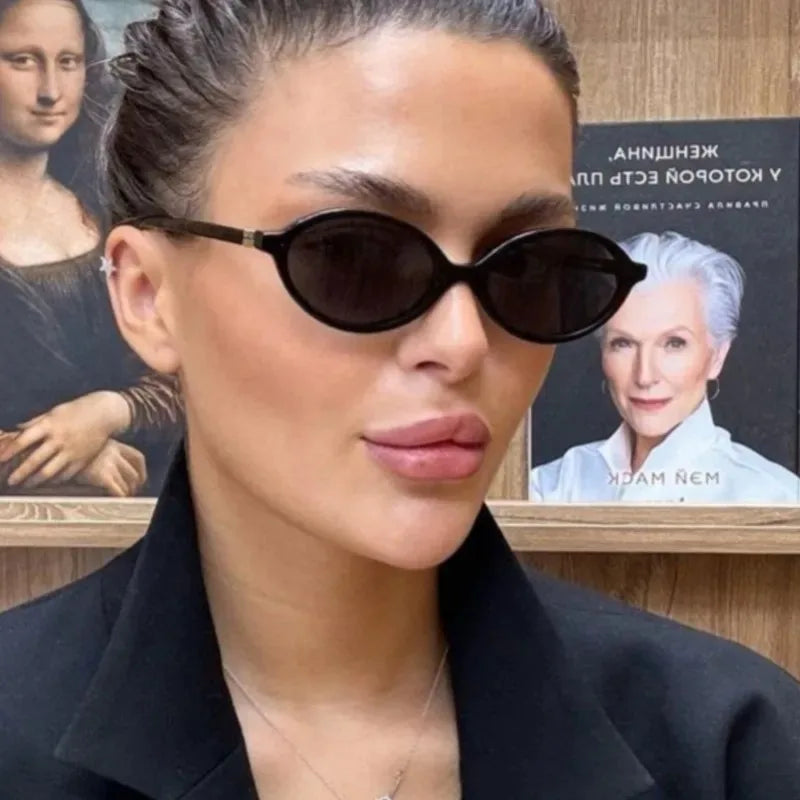 Jennie - Retro and elegant sunglasses