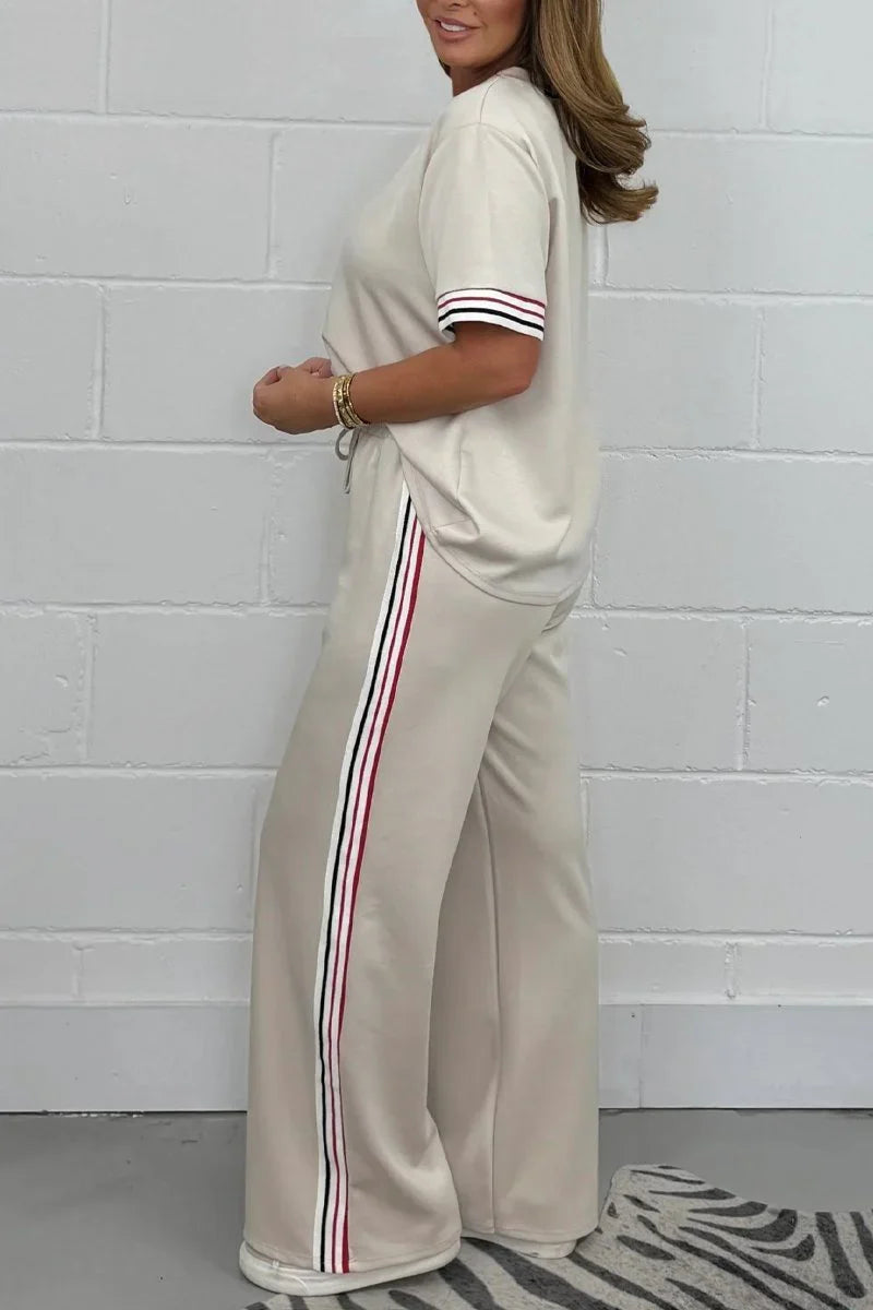 Milla™ - Short Sleeve T-shirt with Side Stripes and Jogging Trousers for Women