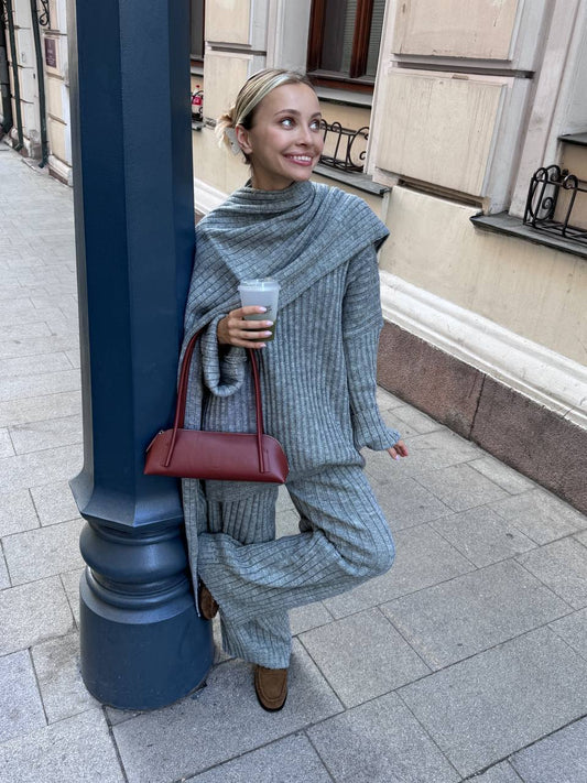 Jeannie™ - Bordeaux Set with Sweater and Wide-Leg Trousers