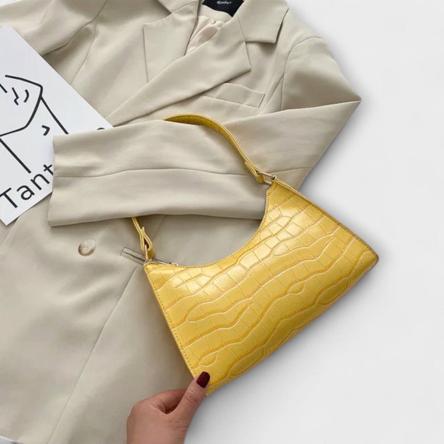 Eline. Glossy Leather Bag