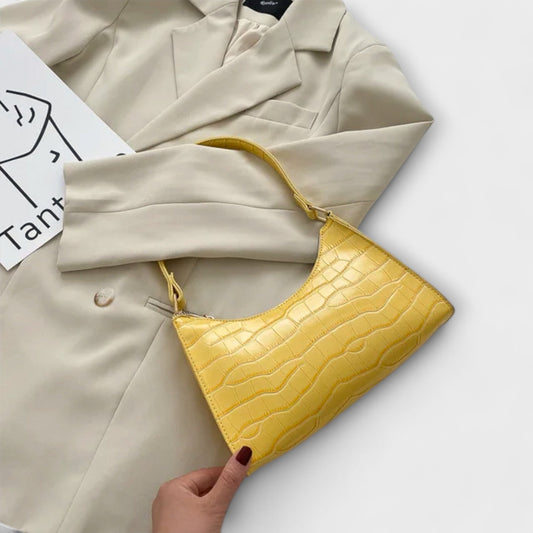 Eline. Glossy Leather Bag