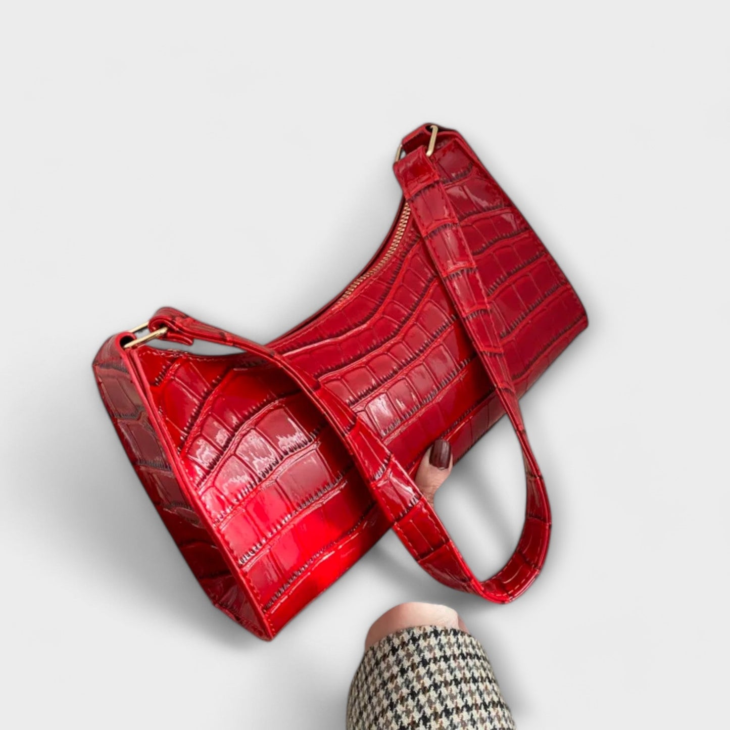 Eline. Glossy Leather Bag