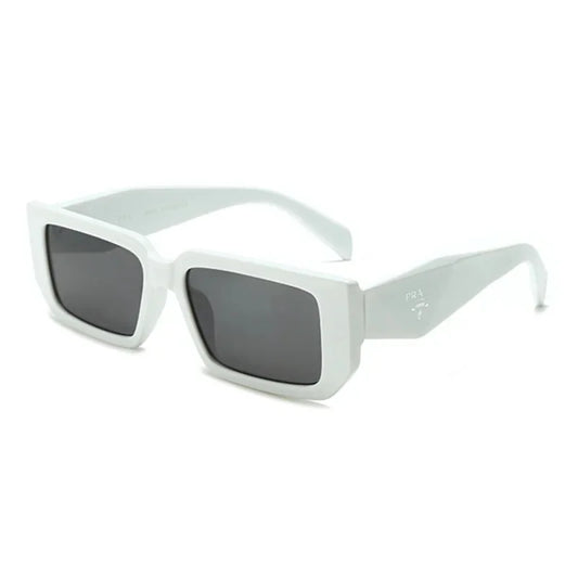 Lena-Trendy sunglasses with thick square frame and UV lenses