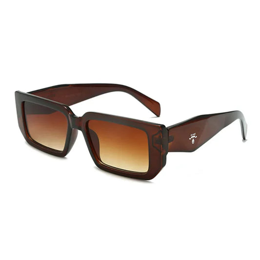 Lena-Trendy sunglasses with thick square frame and UV lenses