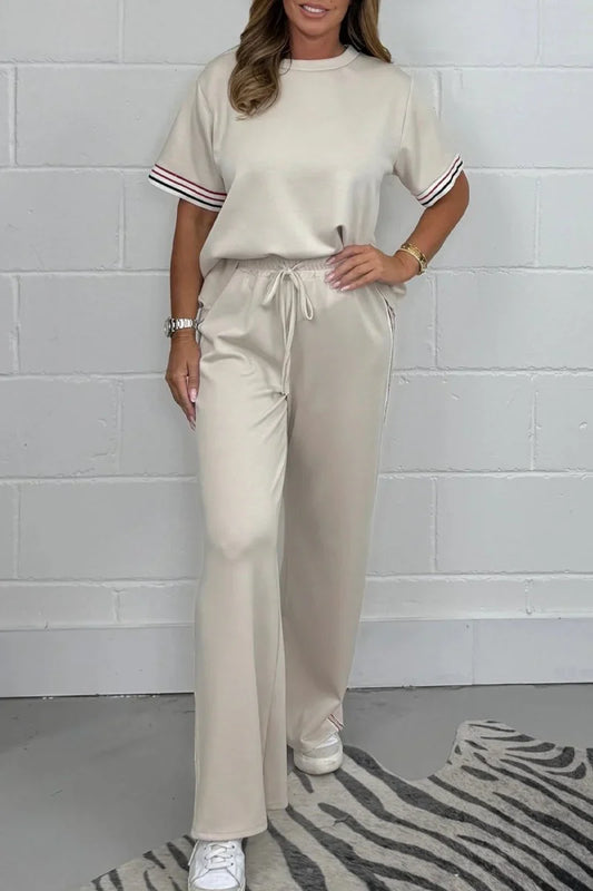 Milla™ - Short Sleeve T-shirt with Side Stripes and Jogging Trousers for Women