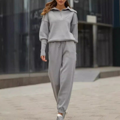 Rie™ - Women's Knitted Sports Set with Half-Zip