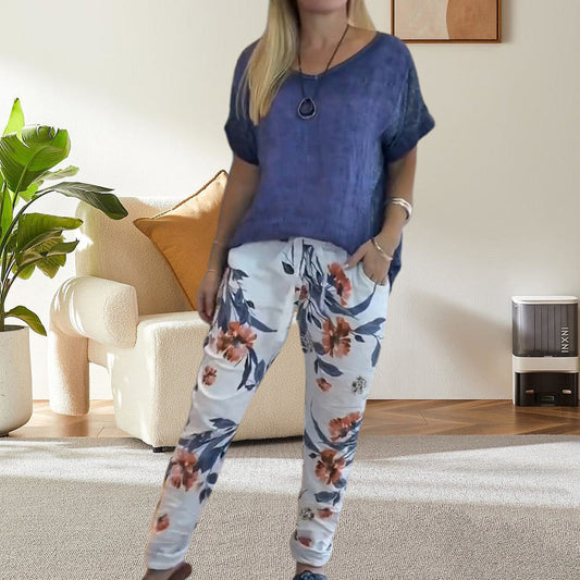 Evangeline™ - Women's 2-Piece Set – Plain Blouse and Casual Floral Print Trousers