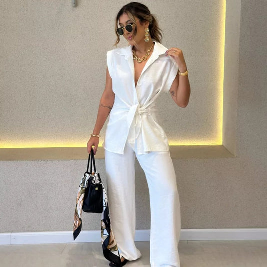 Ivette™ - Elegant Ensemble with Sleeveless Blouse and High-Waisted Trousers